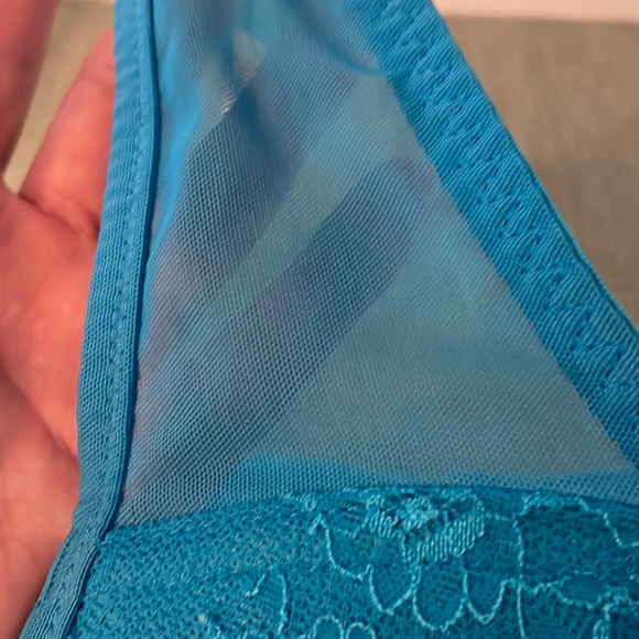 Sexy Aqua Lace Push-Up Bra - Picture 7 of 16